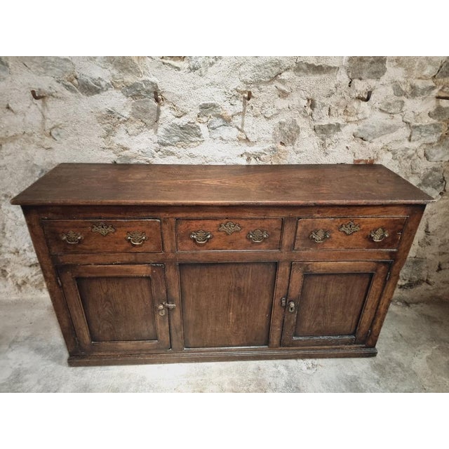 Georgian Chestnut Dresser or Sideboard, 18th Century For Sale - Image 15 of 17