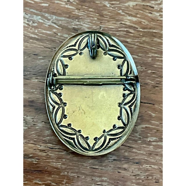 Vintage Gold Tone Cameo Pendant Brooch With Faux Pearl Border For Sale - Image 11 of 12