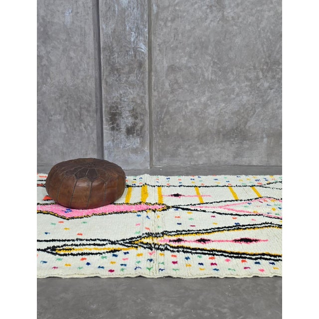 Ivory Moroccan Wool Neon Rug - 8.2 X 4.9 Ft For Sale - Image 8 of 8