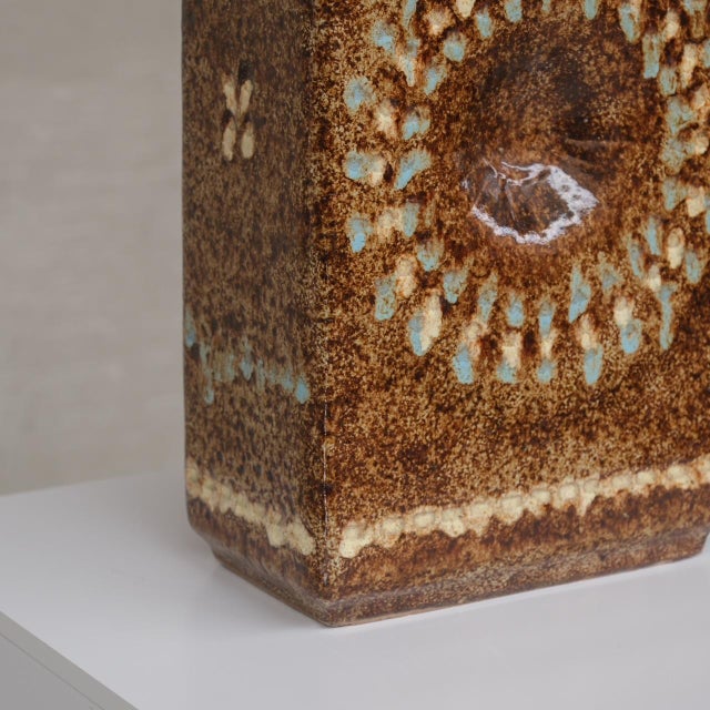 Gold Mid-Century Ceramic Zsolnay Vases, 1950s, Set of 2 For Sale - Image 8 of 15