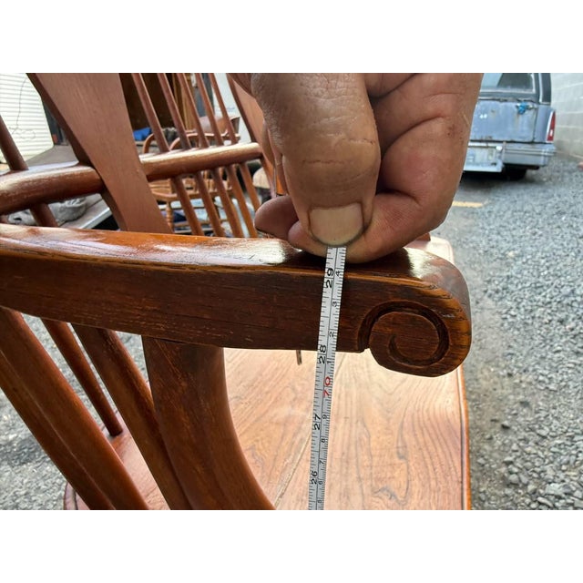 Vintage George III Style Solid Oak Windsor Style Comb- Back Settee Bench For Sale - Image 12 of 17