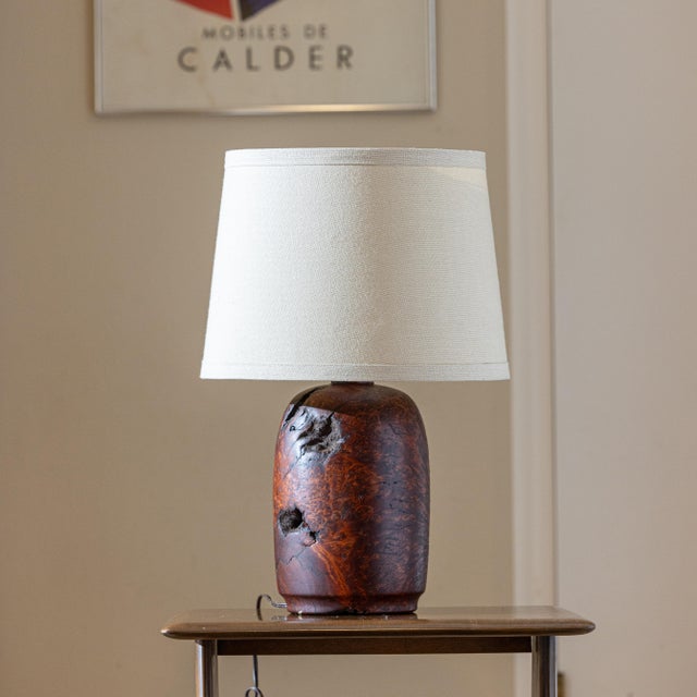 Mid-Century Modern 1960s Mid-Century Modern Signed Studio Redwood Burl Lamp – Circled 'Ac' Monogram For Sale - Image 3 of 11