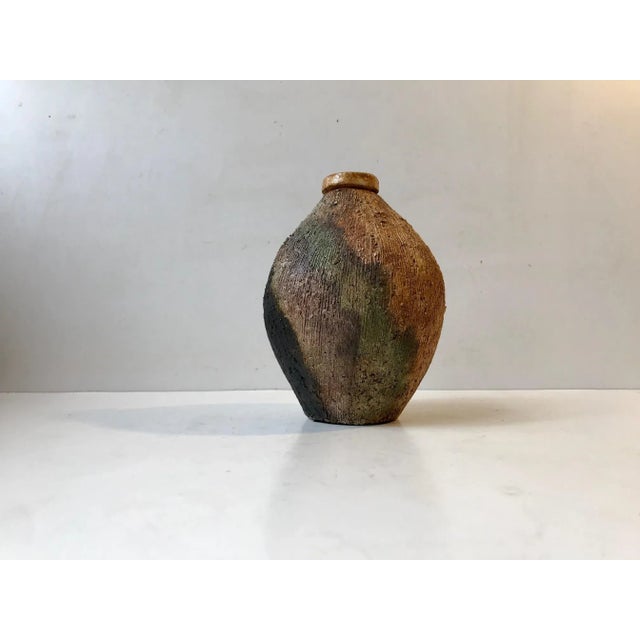Dutch Camouflage Chamotte Clay Vase from Jamaco For Sale - Image 6 of 7