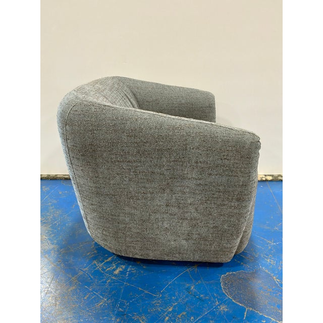 Modern Swivel Chair Gray Nubby Fabric. For Sale In Atlanta - Image 6 of 8