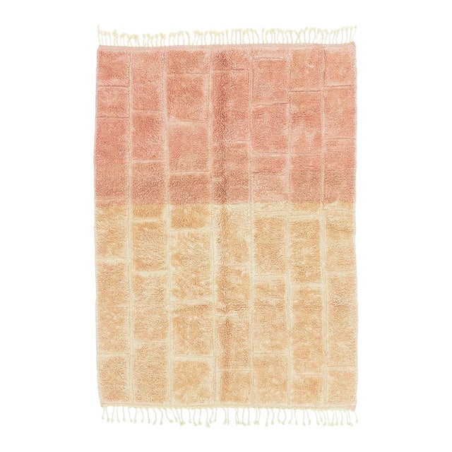 Soft Ombre Grid Hand-Knotted Moroccan Wool Rug | 8'1" X 5'5" | One of a Kind For Sale