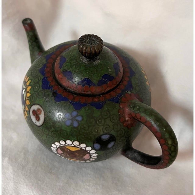Early 20th Century Antique Meiji Period Japanese Cloisonné Small Teapot For Sale - Image 5 of 7
