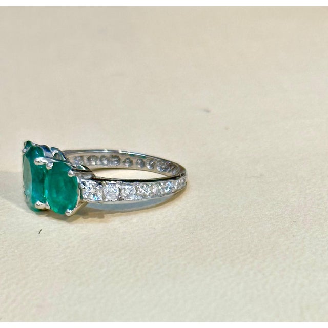 4.5 Ct Emerald Three-Stone Ring Past Present Future Diamond Band Platinum For Sale - Image 9 of 18