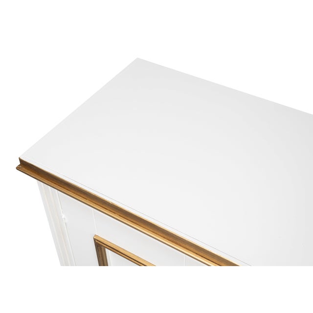 Louis XVI Three-Door Buffet in White and Gold For Sale - Image 4 of 10