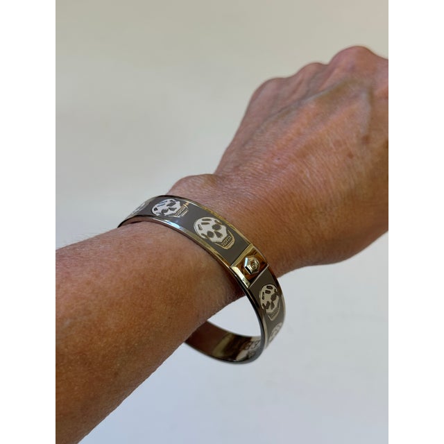 Gray Early 2000s Alexander McQueen Skull Enamel Cuff Bracelet For Sale - Image 8 of 9