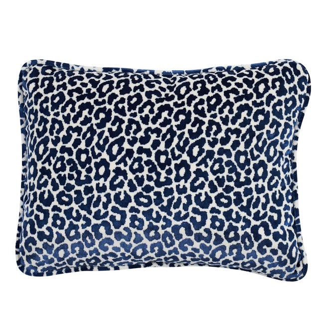 Mid-Century Modern Schumacher x Timothy Corrigan Madeleine 16" Lumbar Pillow in Midnight For Sale - Image 3 of 3