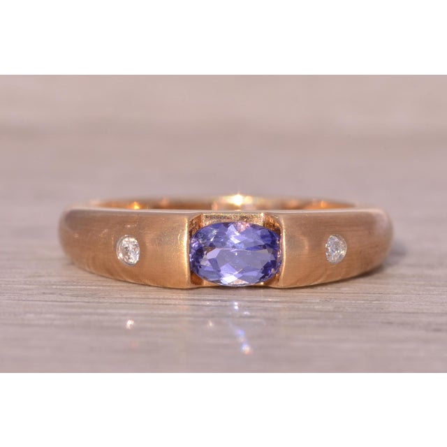The Hereford: New Old Stock Vintage Tanzanite and Diamond Ring in Yellow Gold For Sale - Image 4 of 11