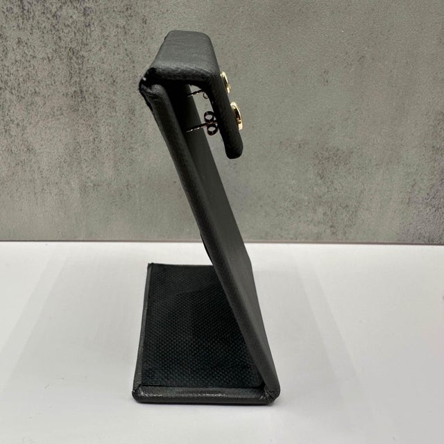 Contemporary Diamond Stud Earrings in 10kt Yellow Gold - 0.07ctw Gh Si, Push Backs, A Pair For Sale - Image 3 of 5