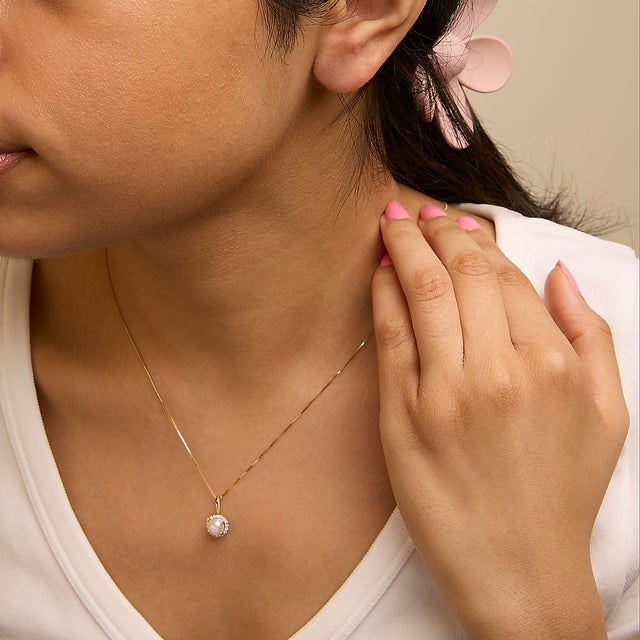 10K Yellow Gold Pearl and 1/10 Cttw Diamond Accent Halo Pendant Necklace For Sale - Image 4 of 5