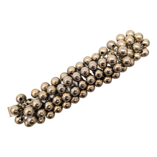 Vintage 1960s Signed Napier Goldtone Machined Balls Charm Bracelet For Sale