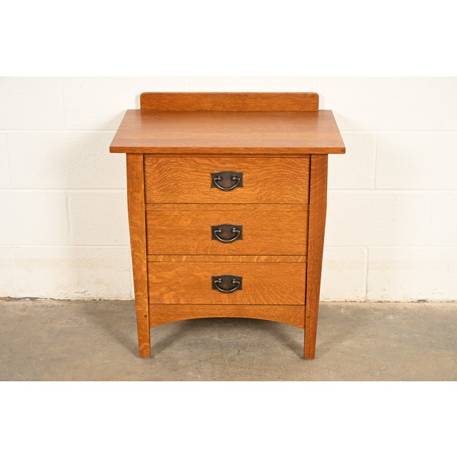 Mission Stickley Mission Oak Arts & Crafts Nightstand or Bachelor Chest For Sale - Image 3 of 16