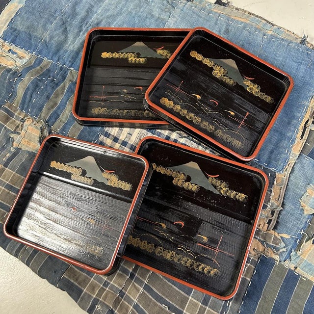 1920s Wooden Lacquer Trays with Mountain Landscape, 1920s, Set of 4 For Sale - Image 5 of 18