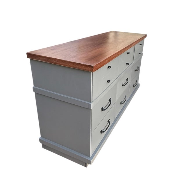 Refinished Mid-Century Modern 4-Piece Bedroom Set in Soft Gray & Natural Wood – Dresser, Chest & Pair of Nightstands For Sale - Image 9 of 10