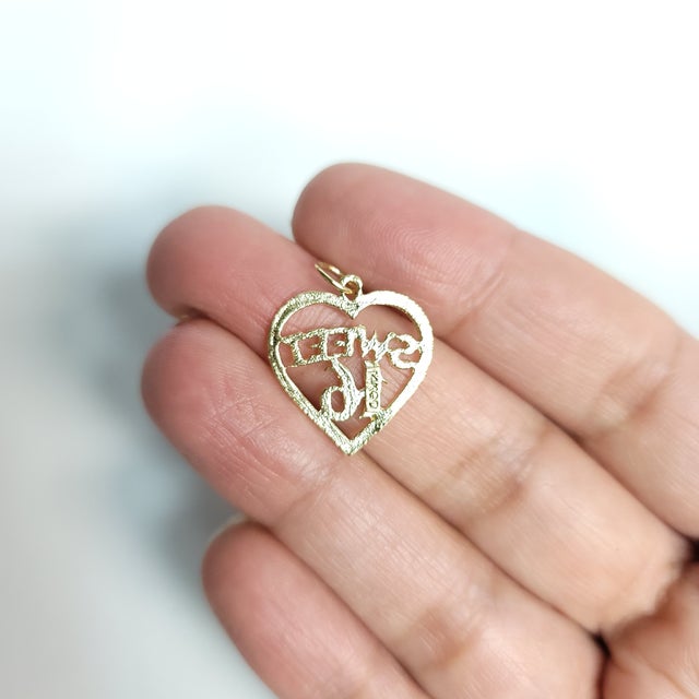 Contemporary Heart Shaped 'Sweet 16' Charm with Diamond Cuts For Sale - Image 3 of 3