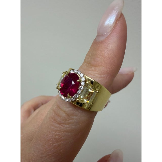 1980s Agl Certified Burma Ruby, Yellow Diamond and Diamond Ring, Size 5.25 For Sale - Image 10 of 10