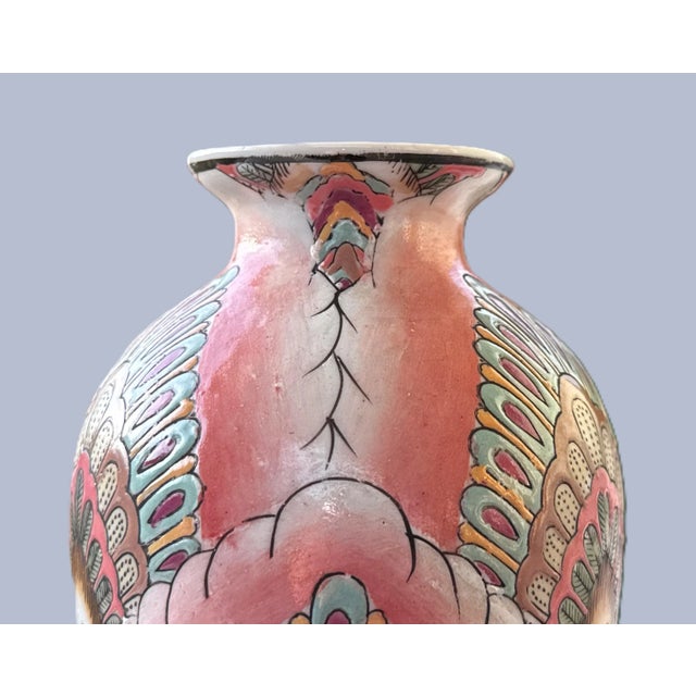 Vintage Chinese Peacock Feather Vase For Sale In New York - Image 6 of 9