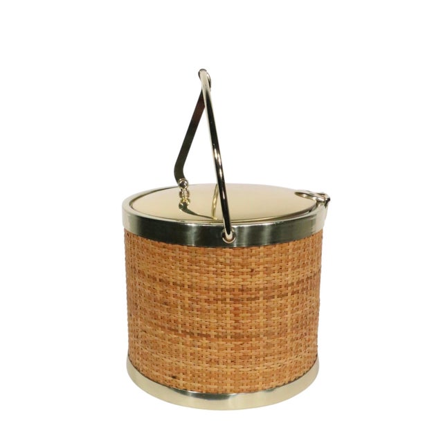 Brown Mid Century Hollywood Regency Raffia Wrapped Brass Plated Ice Bucket by Kraftware New York C. 1970's For Sale - Image 8 of 11
