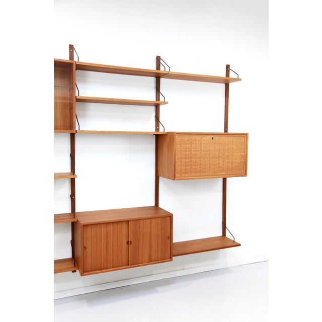 Royal System Shelving System in Teak from Poul Cadovius, 1960s, Set of 15 For Sale - Image 16 of 18