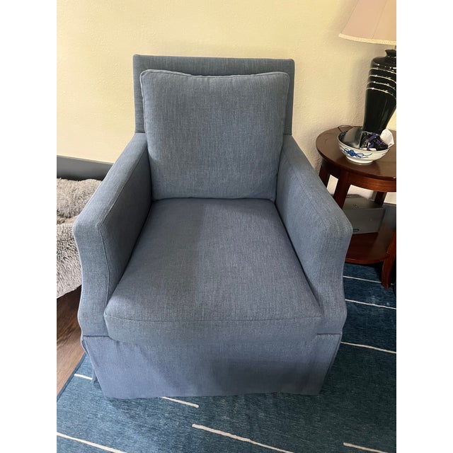 Classic upright seating with deep seat’s and a swivel. Chairs match and are without fading of color. Performance Cotton...