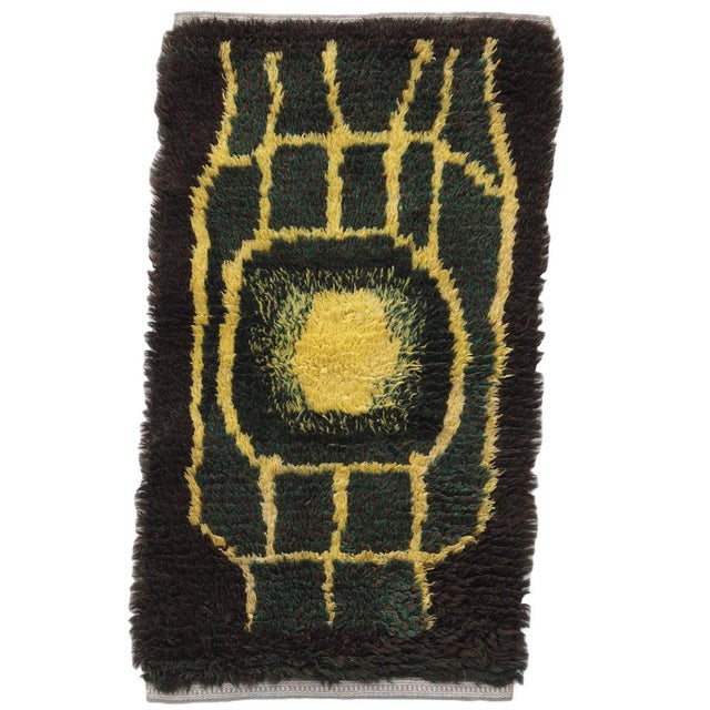 Small Scandinavian Mid-Century Modern Sun-Burst Rya Pile Rug, 1960s For Sale - Image 4 of 4