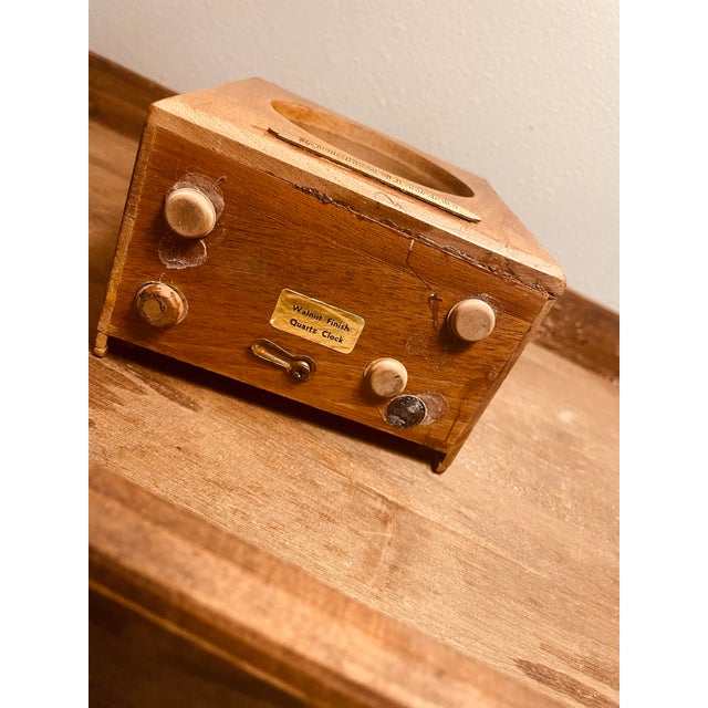 1950s Vintage Ingrrsoll-Rand MCM Minimalist Designed, Hand Crafted Wood Cased Desk Clock With Gold Plaque Stamp For Sale - Image 5 of 6
