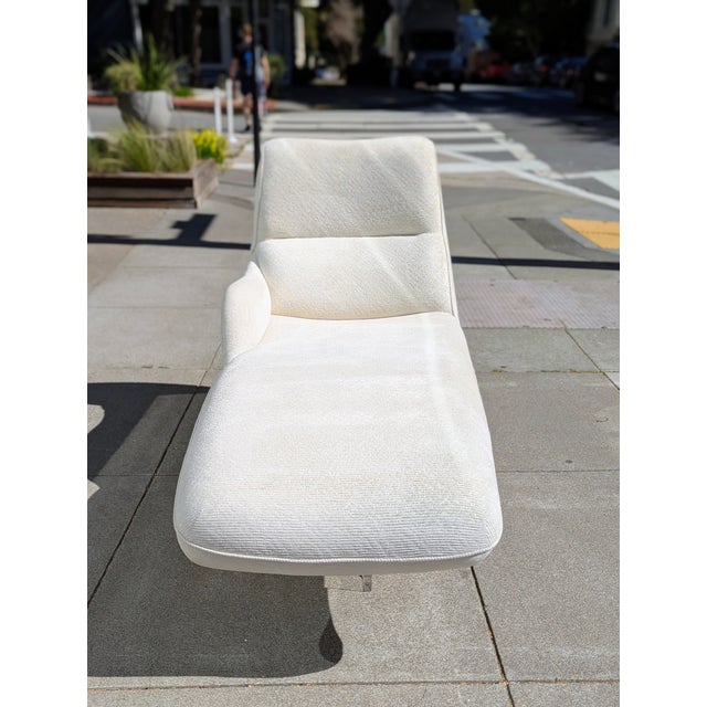 Contemporary Vladimir Kagan Erica Chaise Lounge With Lucite Base For Sale - Image 3 of 5