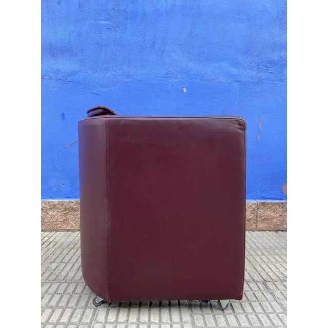 Set of Dutch Maroon Leather Armchairs from Leolux For Sale - Image 9 of 12