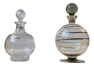 Vintage Spherical Italian Decanters in Glass, Set of 2