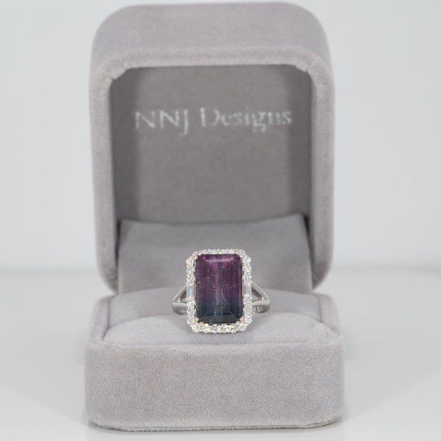 Modern 6.3Ct Bi-Color Tourmaline Ring With Natural Diamond Accents in Solid 14k Gold, Size 6.75 For Sale - Image 3 of 9