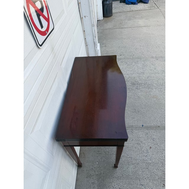 Vintage Federal Hepplewhite Style Mahogany Console Table Flip Top Game Table For Sale In New York - Image 6 of 12