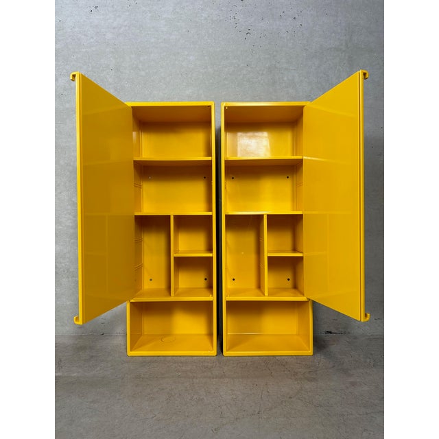 Vintage Yellow Medicine Cabinets by Olaf von Bohr for Gedy, Italy, 1980s, Set of 2 For Sale - Image 3 of 16
