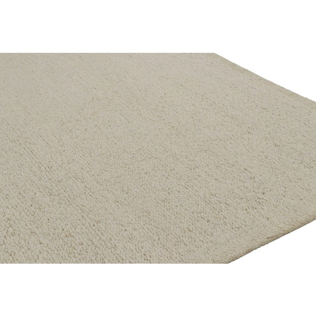 Contemporary Rug & Kilim’s Contemporary Textural Rug in Tones of Cream and Off-White - 5x8 For Sale - Image 3 of 7