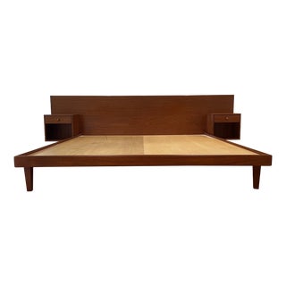 Mid Century Modern Mahogany King Bed For Sale