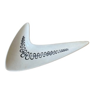 Vintage Mid-Century Modern Space Age Boomerang Serving Platter Dish for the Freeform "Poppytrail" Line by Metlox For Sale