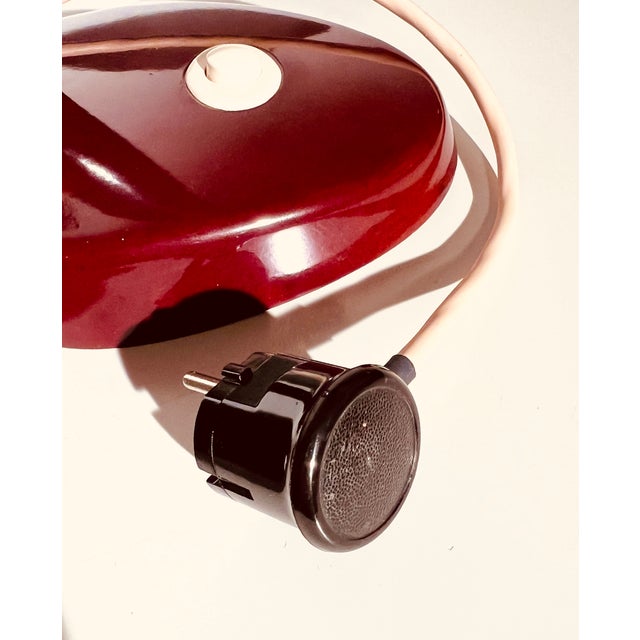 The table lamp is made of slightly shiny red-brown (not quite as red as in the photos, this is due to the camera light,...