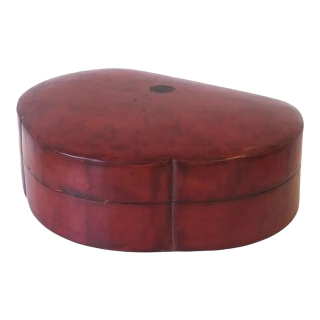 Italian Leather Jewelry Box With Scalloped Design For Sale