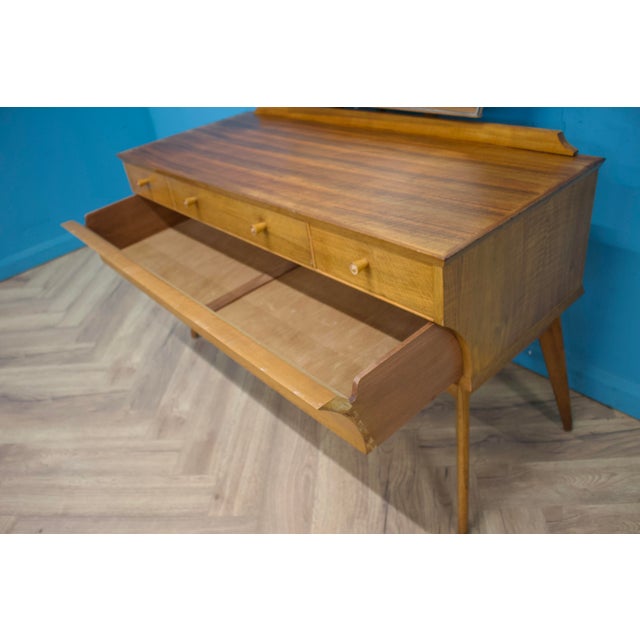 1950s Dressing Table in Walnut by Alfred Cox for Heals, 1950s For Sale - Image 5 of 11