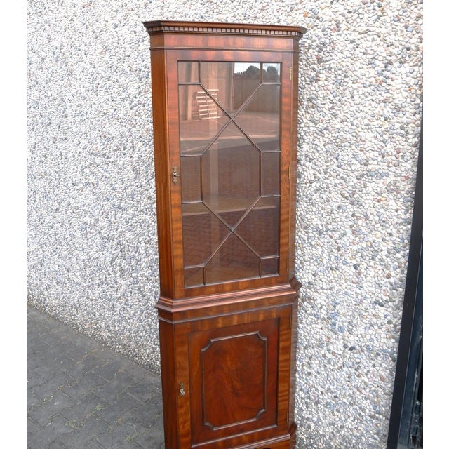Vintage English Corner Cupboard, 20th Century For Sale - Image 15 of 17