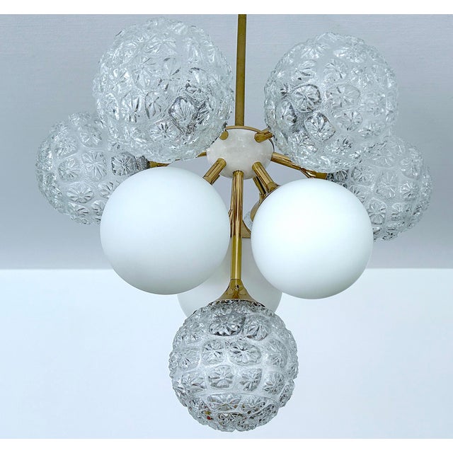 Large Italian Space Age Pendant Light in Glass, 1960s For Sale - Image 12 of 18