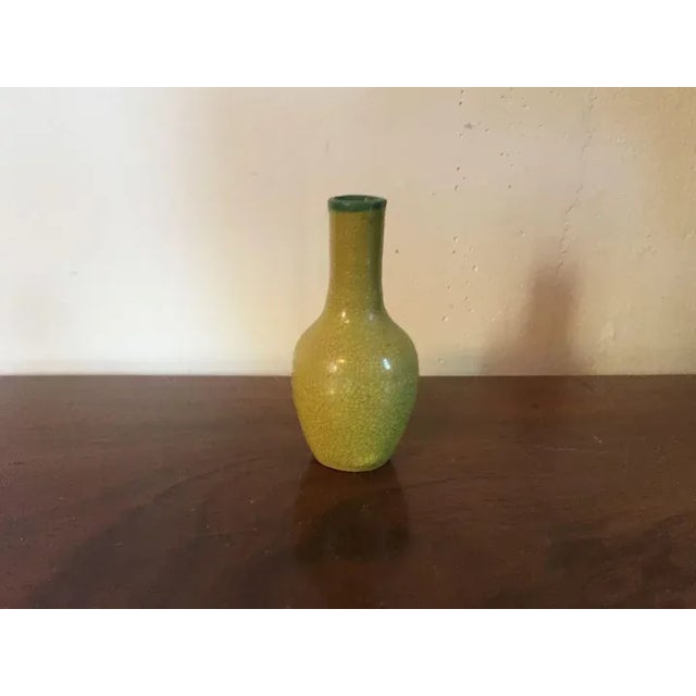 Yellow 18th/19th Century Chinese Monochrome Yellow Crackle Glaze Vase For Sale - Image 8 of 10