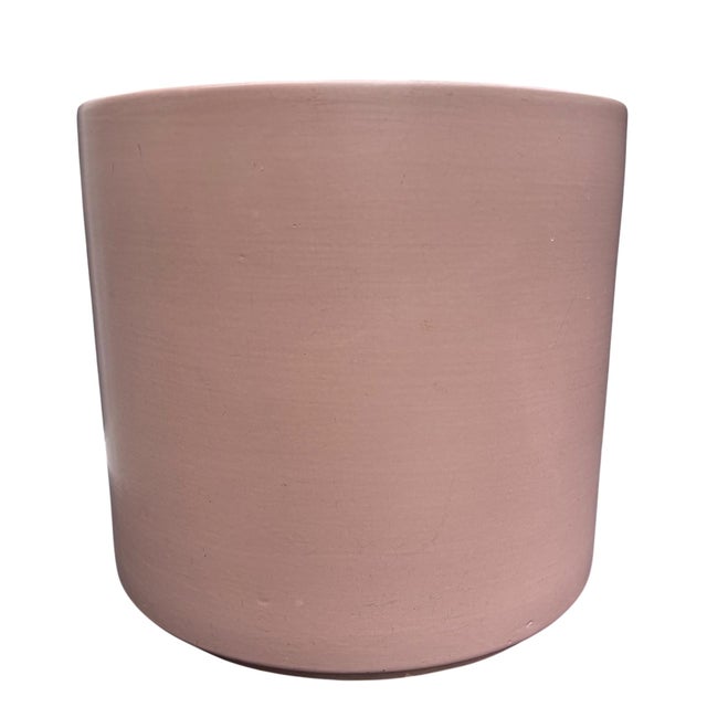 Ceramic Large 60s Gainey Planter in Matte Dusty Rose Pink Glaze For Sale - Image 7 of 9