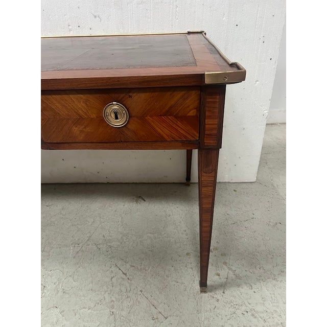 Louis XVI Flat Desk in Mahogany and Rosewood Veneer, 18th Century For Sale - Image 5 of 18