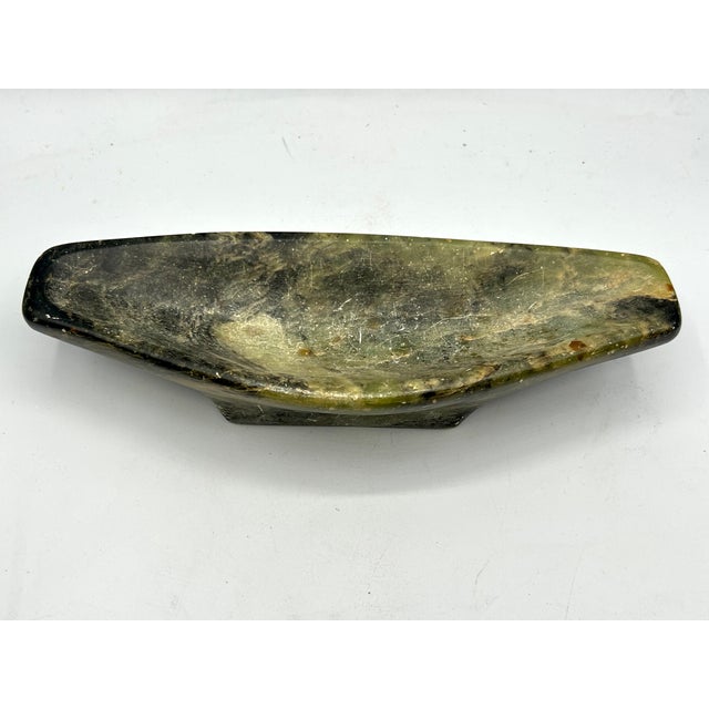 Tribal Joosii (Josie) Pisuktie (b.1901) Inuit Serpentine Stone Kudlik | Mid-20th Century, Signed ᔪᓯ E7-404 For Sale - Image 3 of 17