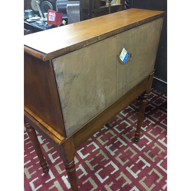 20th Century Traditional Tell City Young Republic Solid Rock Maple Roll