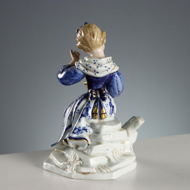 Statuettes from Capodimonte, Set of 2 For Sale - Image 6 of 12