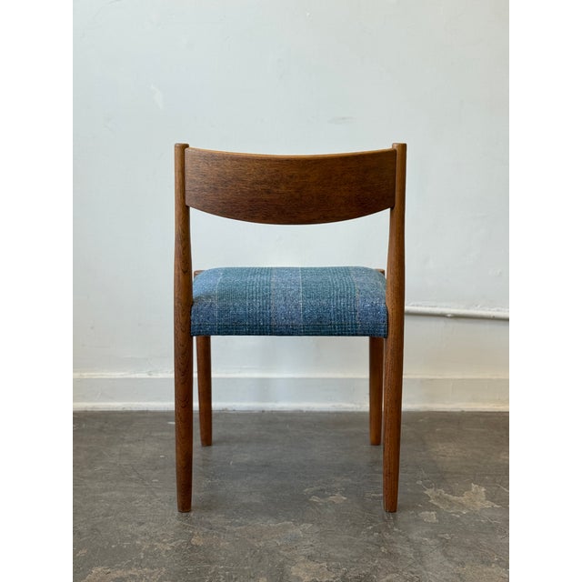 Mid-Century Modern Vintage Blue Tweed & Teak Side Chair For Sale - Image 3 of 10
